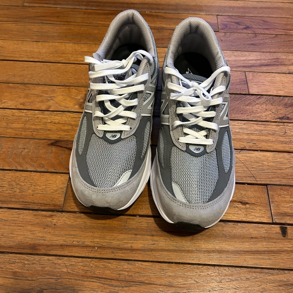 New Balance Men's 990v6 Sneakers